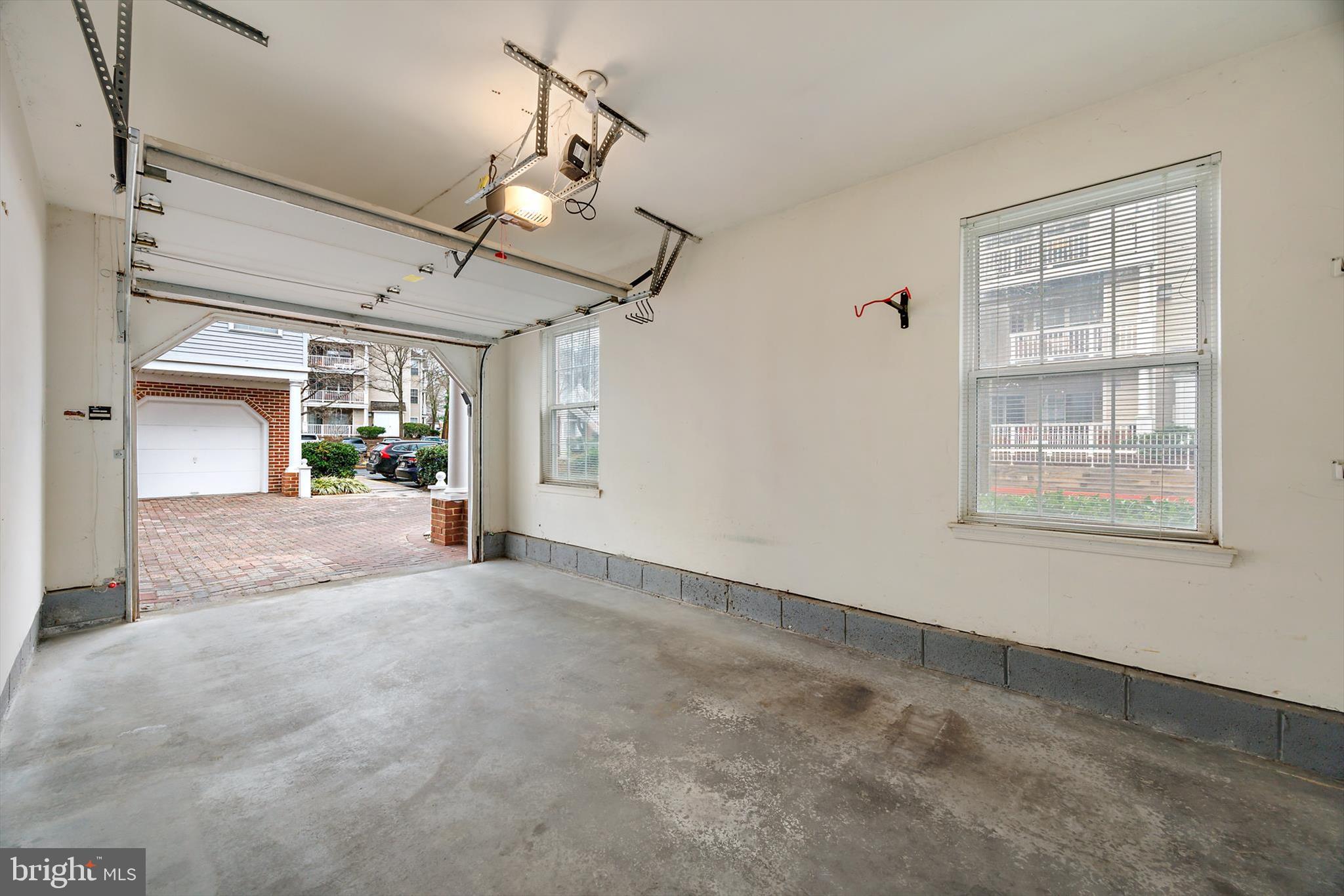 5839 WYNDHAM CIRCLE 305