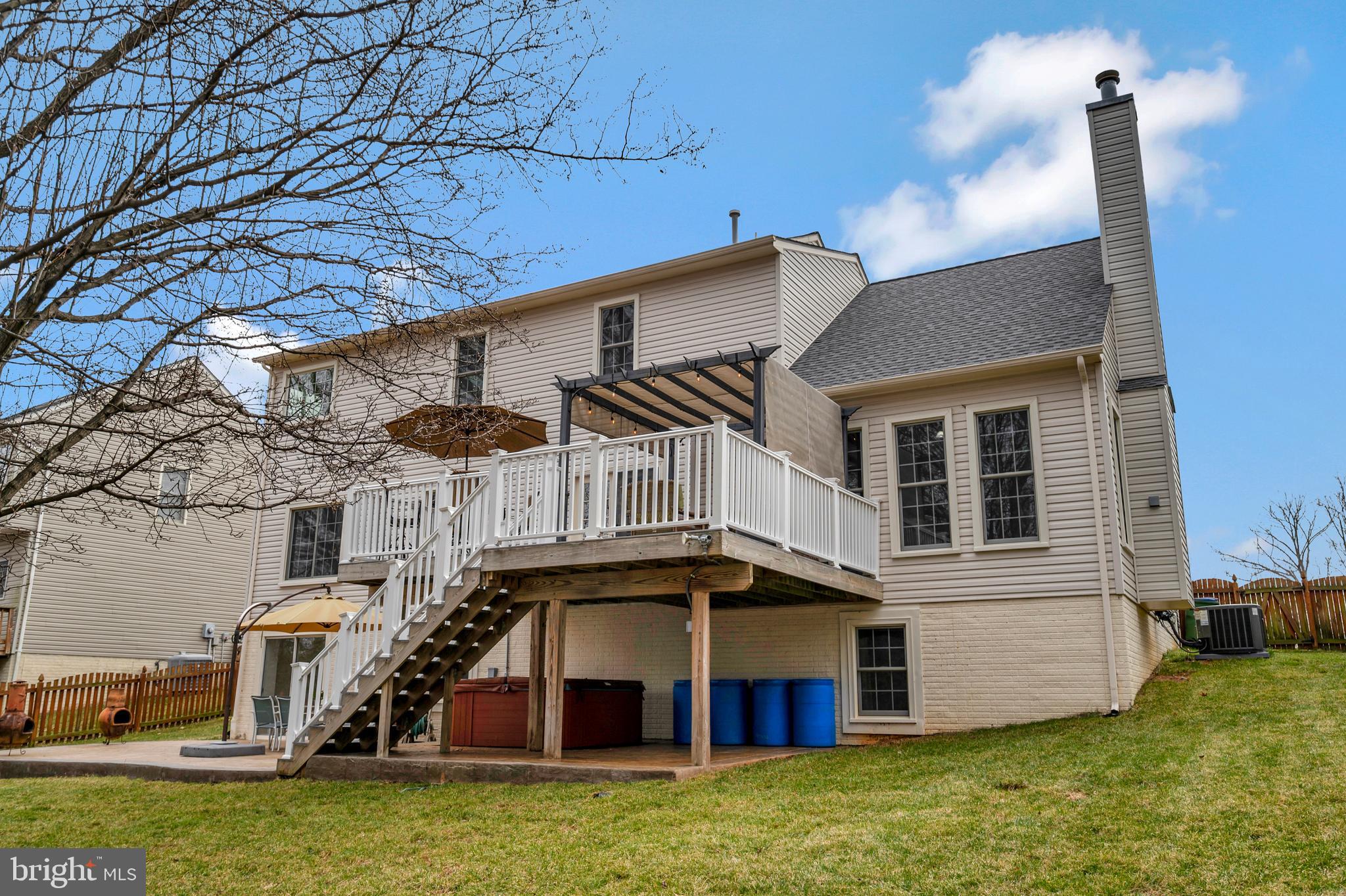 HAMPTON OAKS - Residential