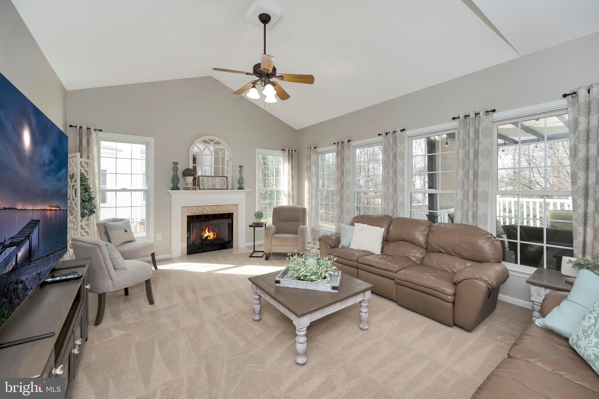 HAMPTON OAKS - Residential