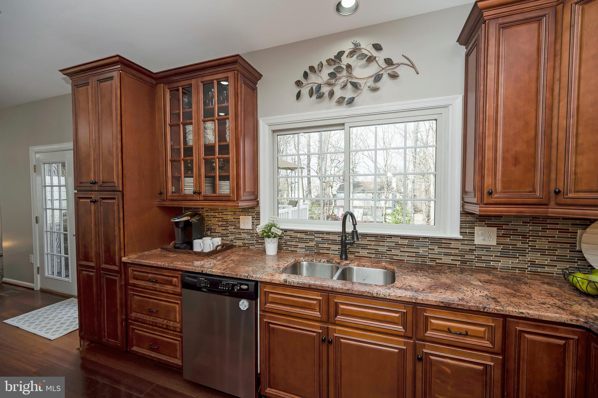 HAMPTON OAKS - Residential