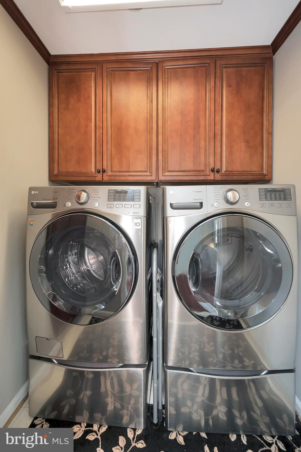 HAMPTON OAKS - Residential