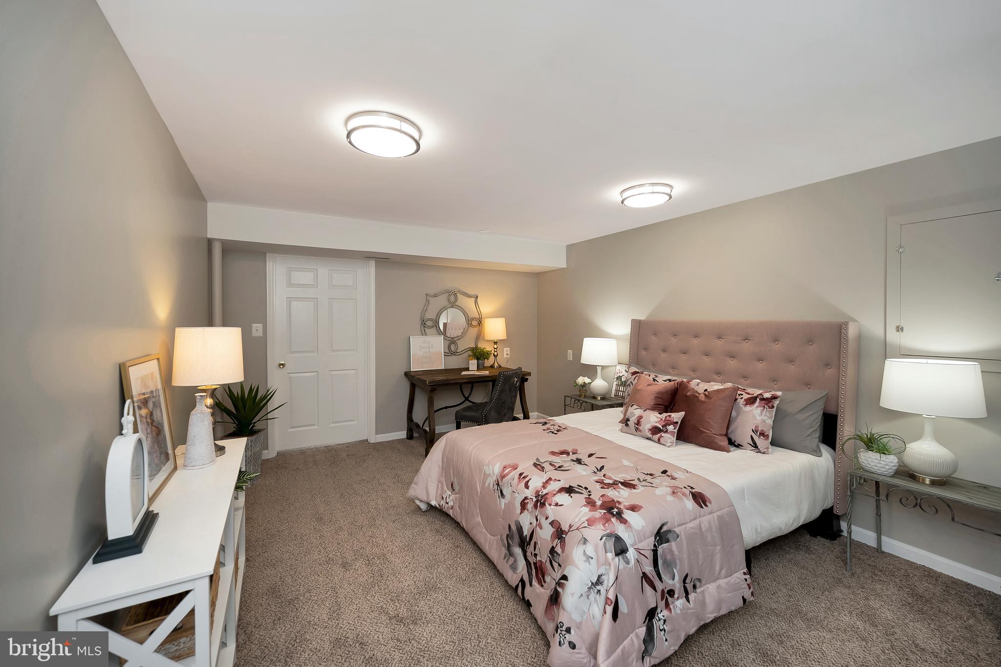 HAMPTON OAKS - Residential