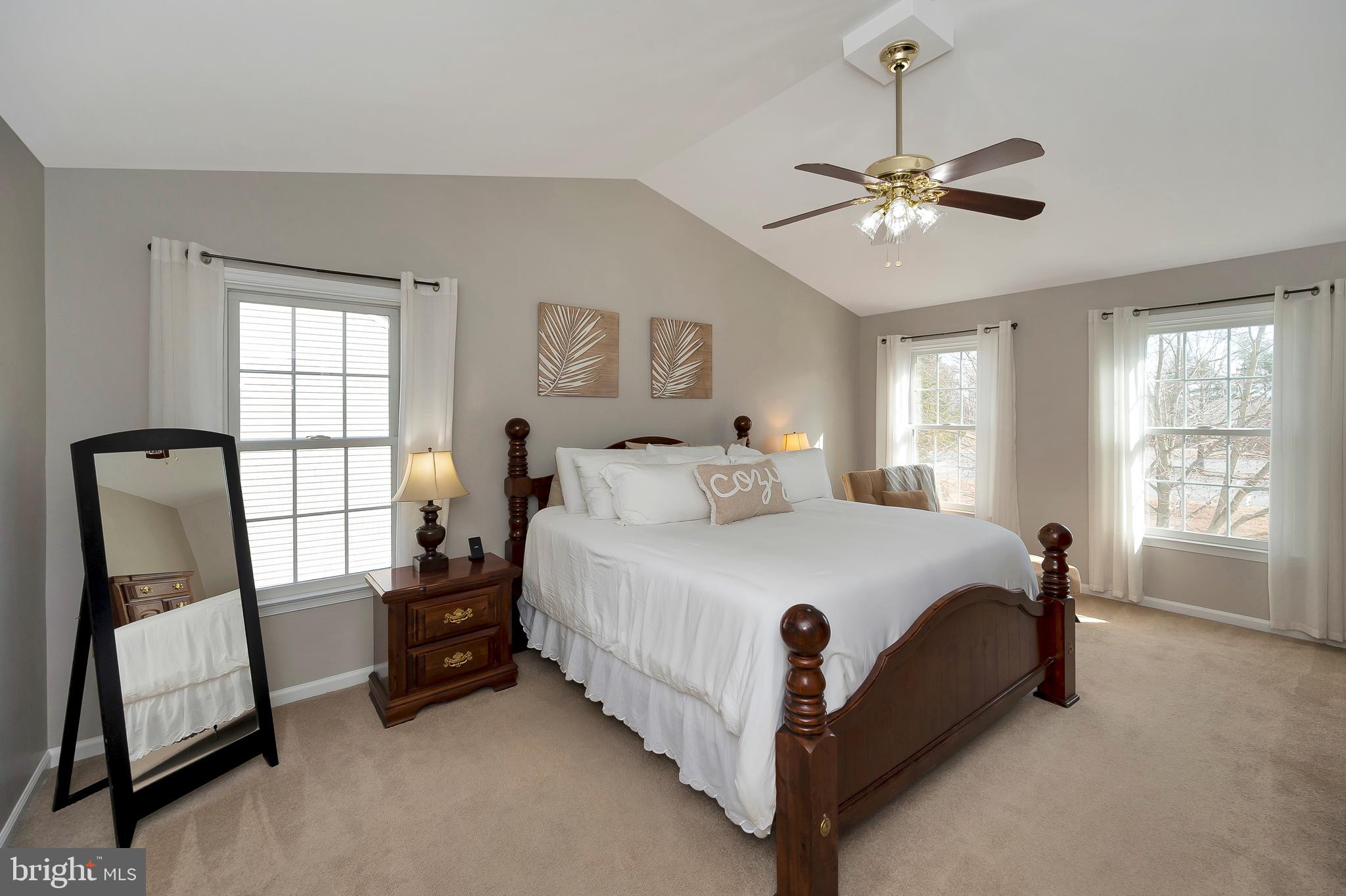 HAMPTON OAKS - Residential