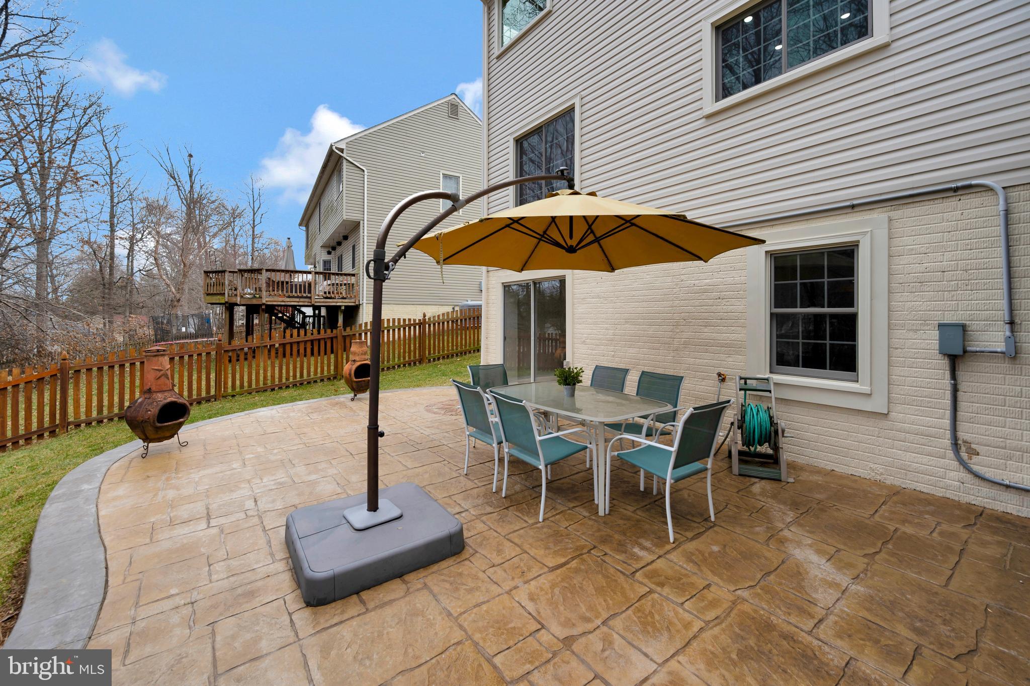 HAMPTON OAKS - Residential