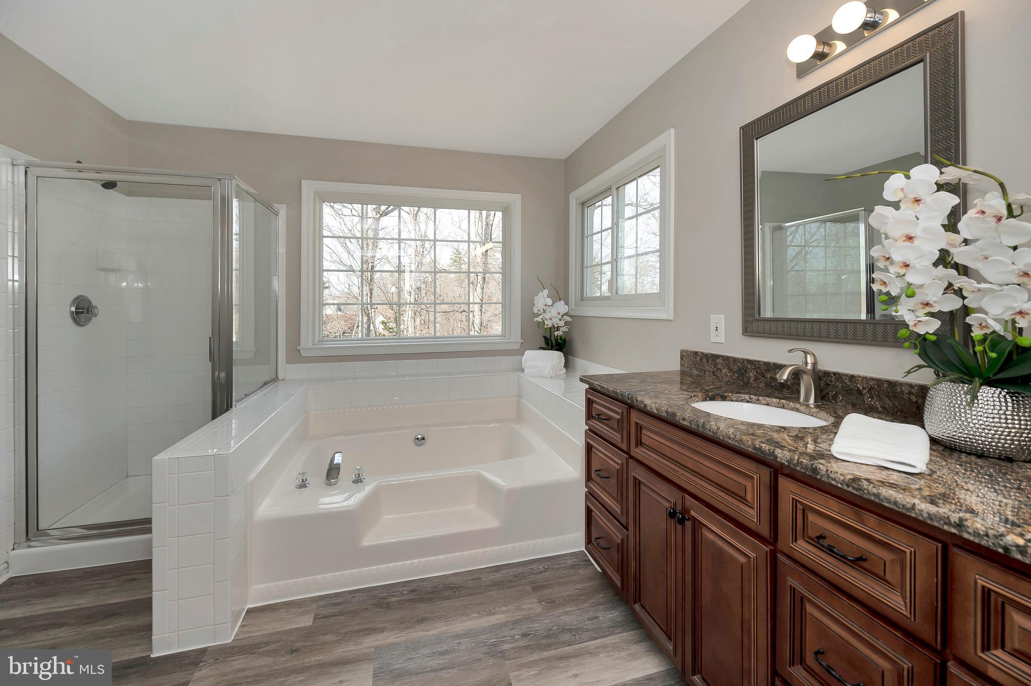 HAMPTON OAKS - Residential