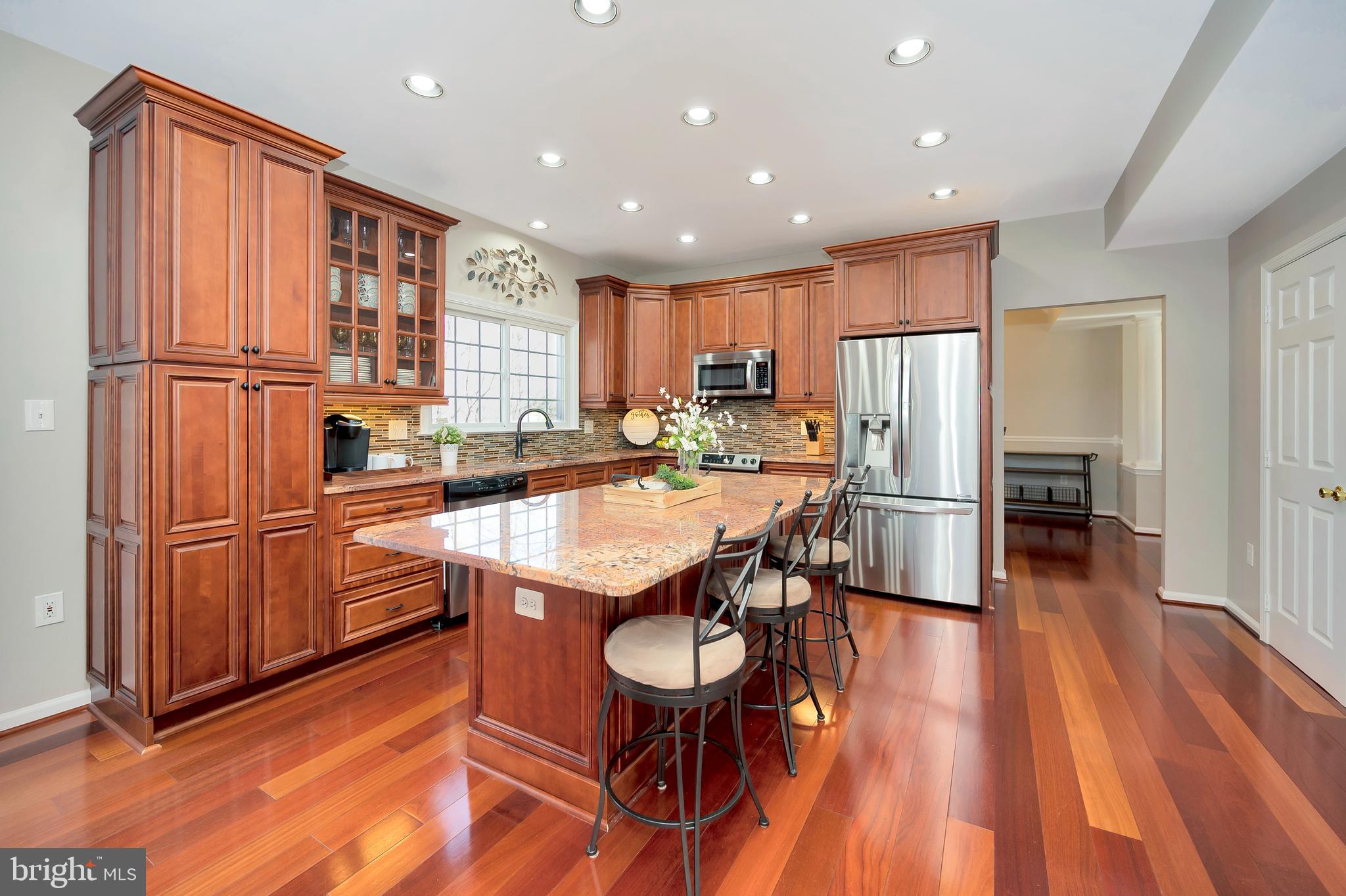 HAMPTON OAKS - Residential