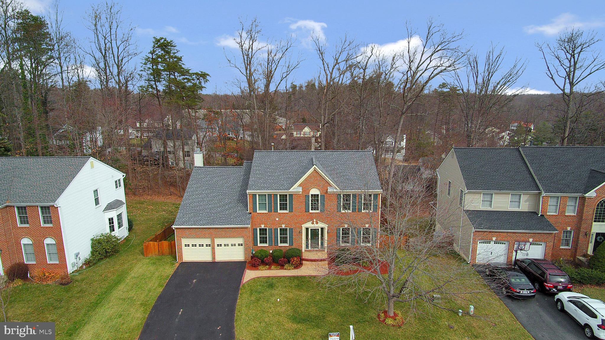 HAMPTON OAKS - Residential