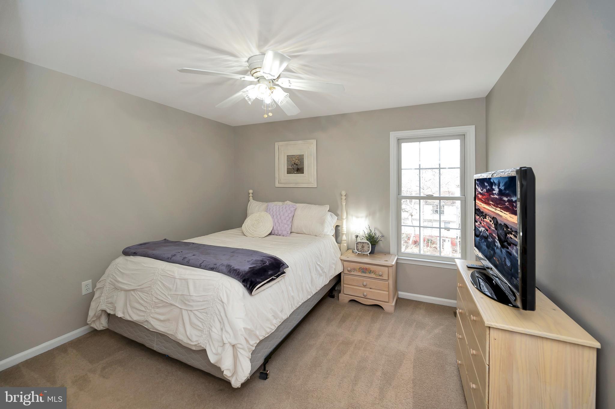 HAMPTON OAKS - Residential