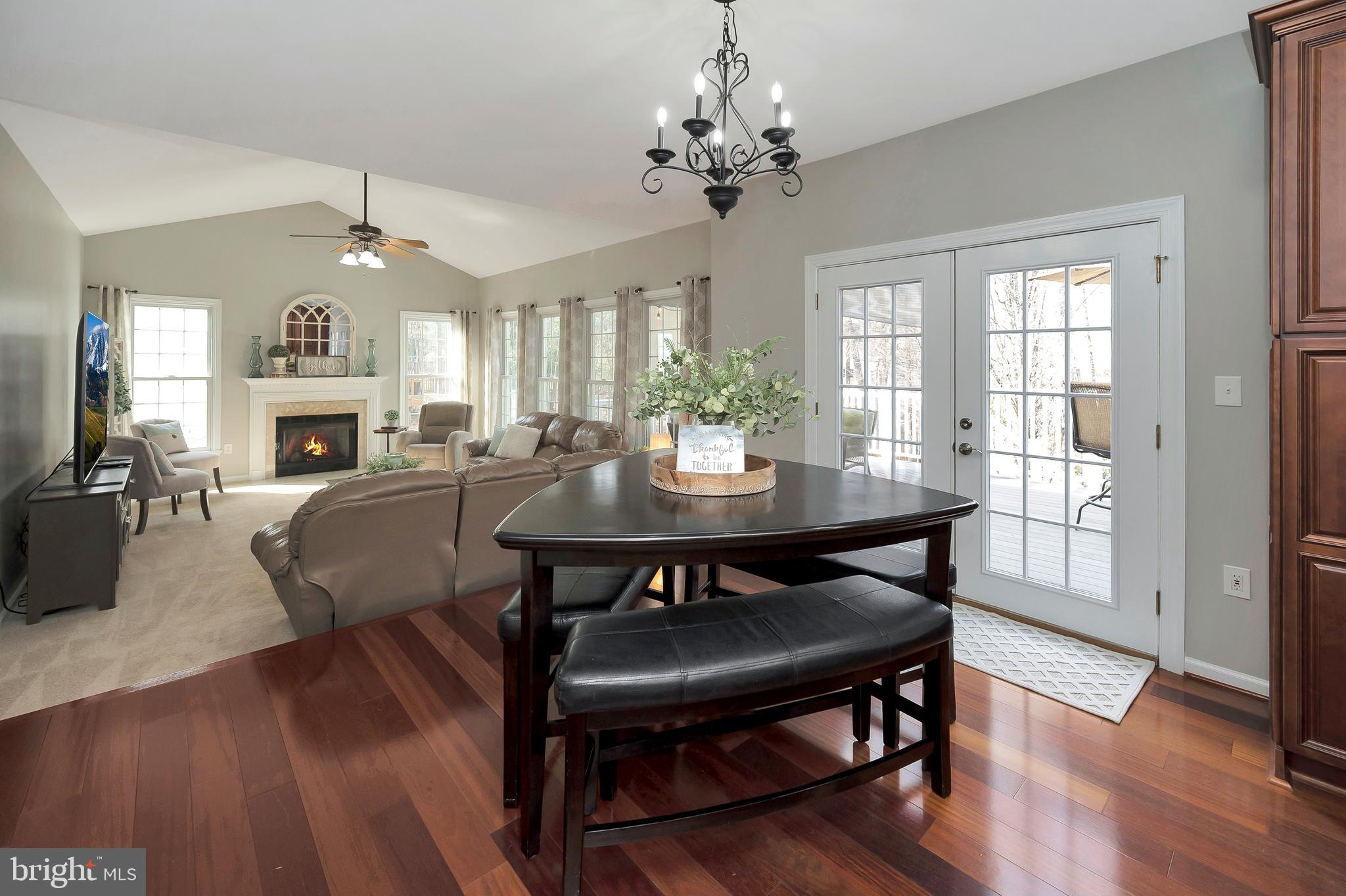 HAMPTON OAKS - Residential