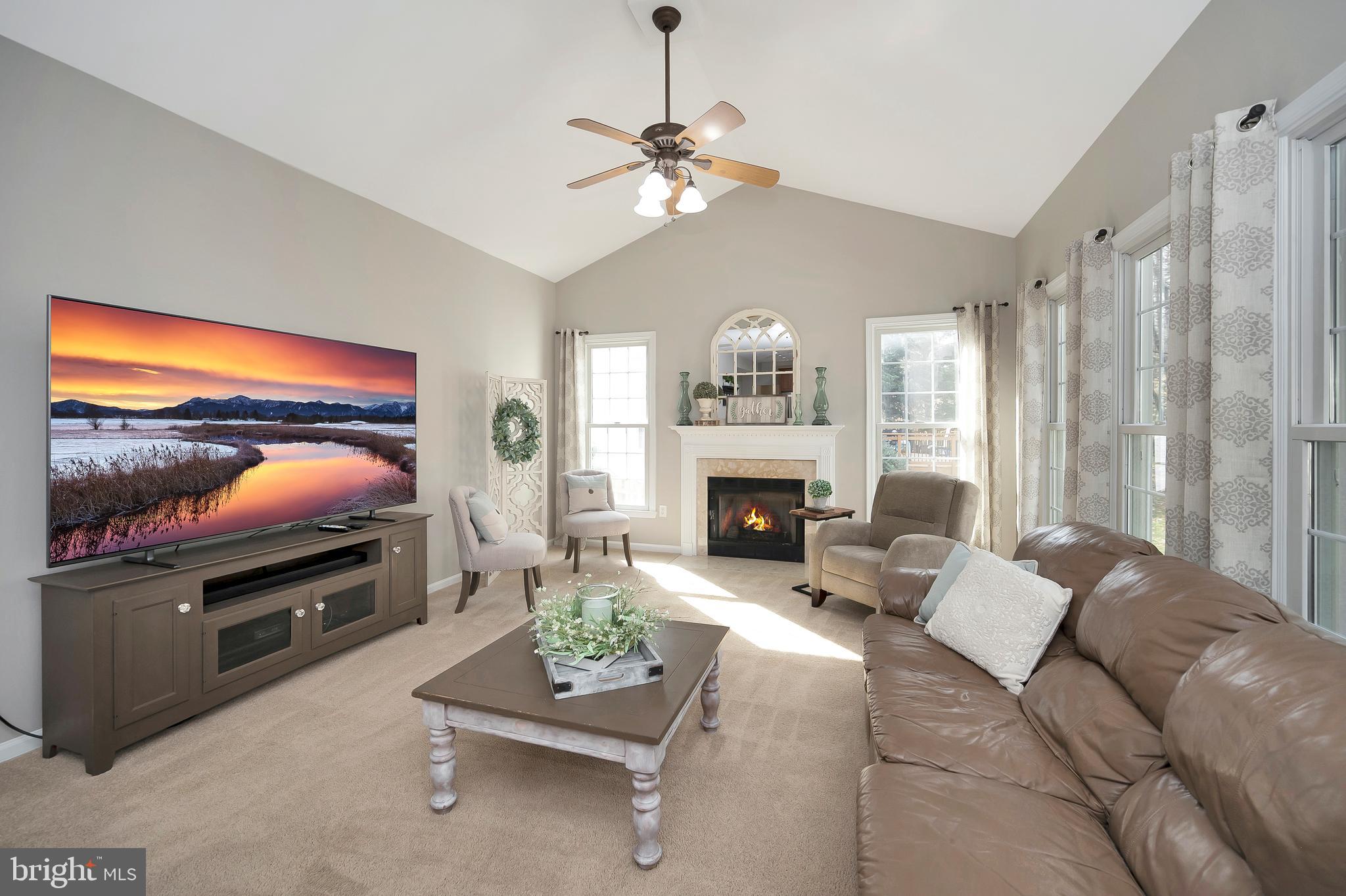 HAMPTON OAKS - Residential