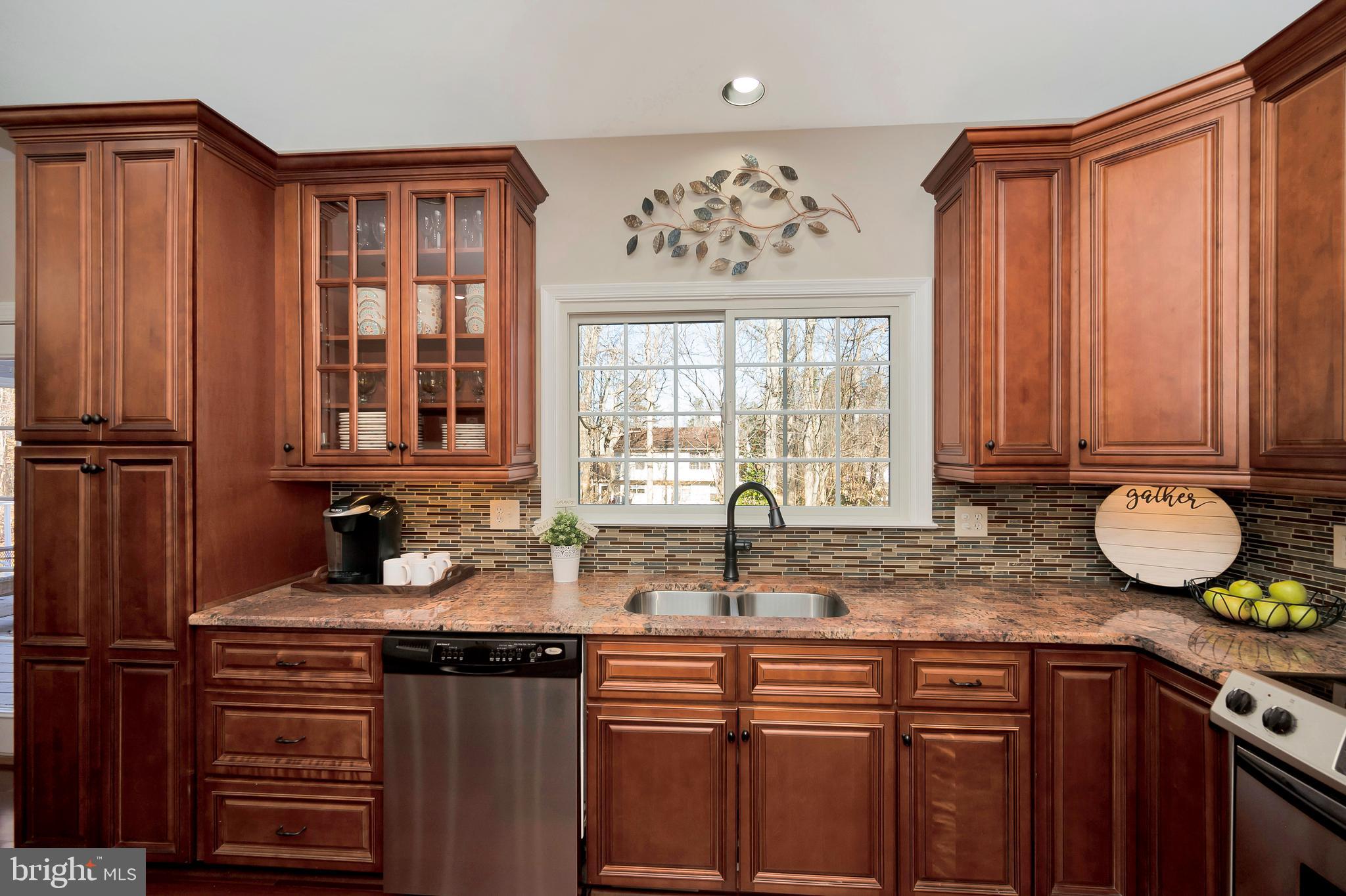 HAMPTON OAKS - Residential