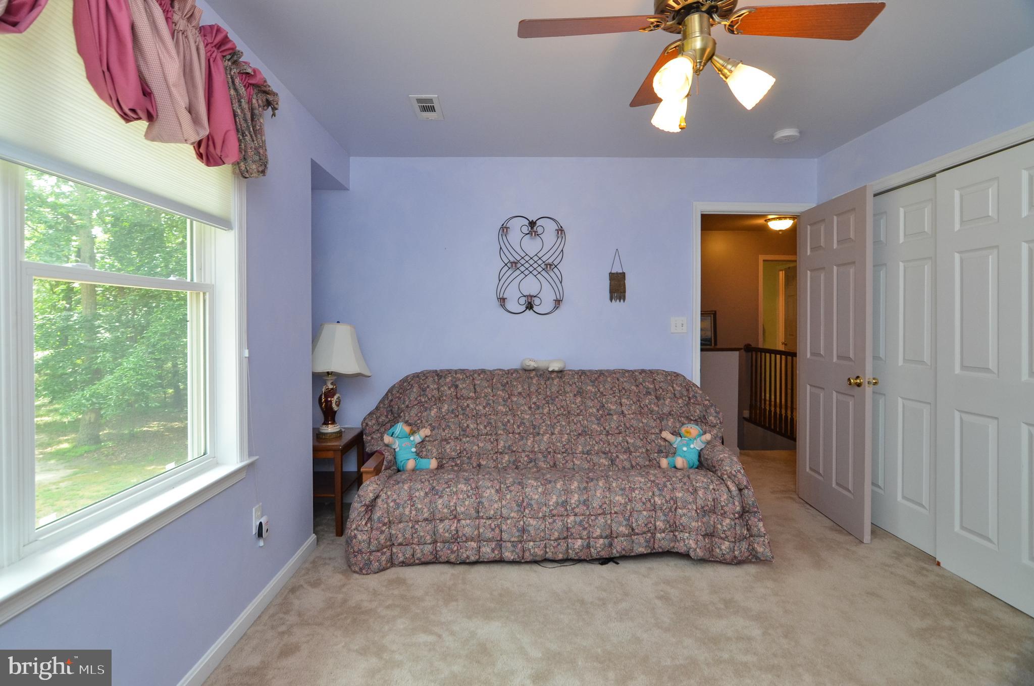 HUGGER - Residential