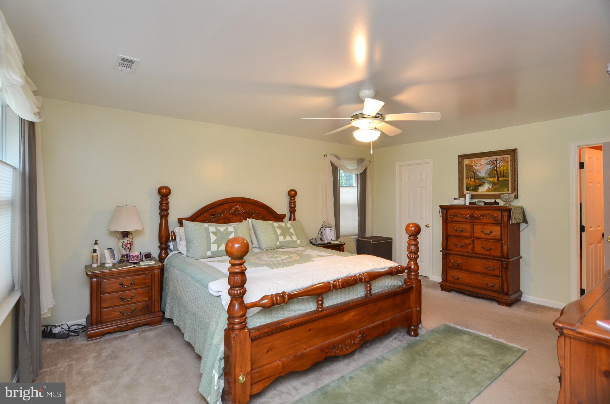 HUGGER - Residential