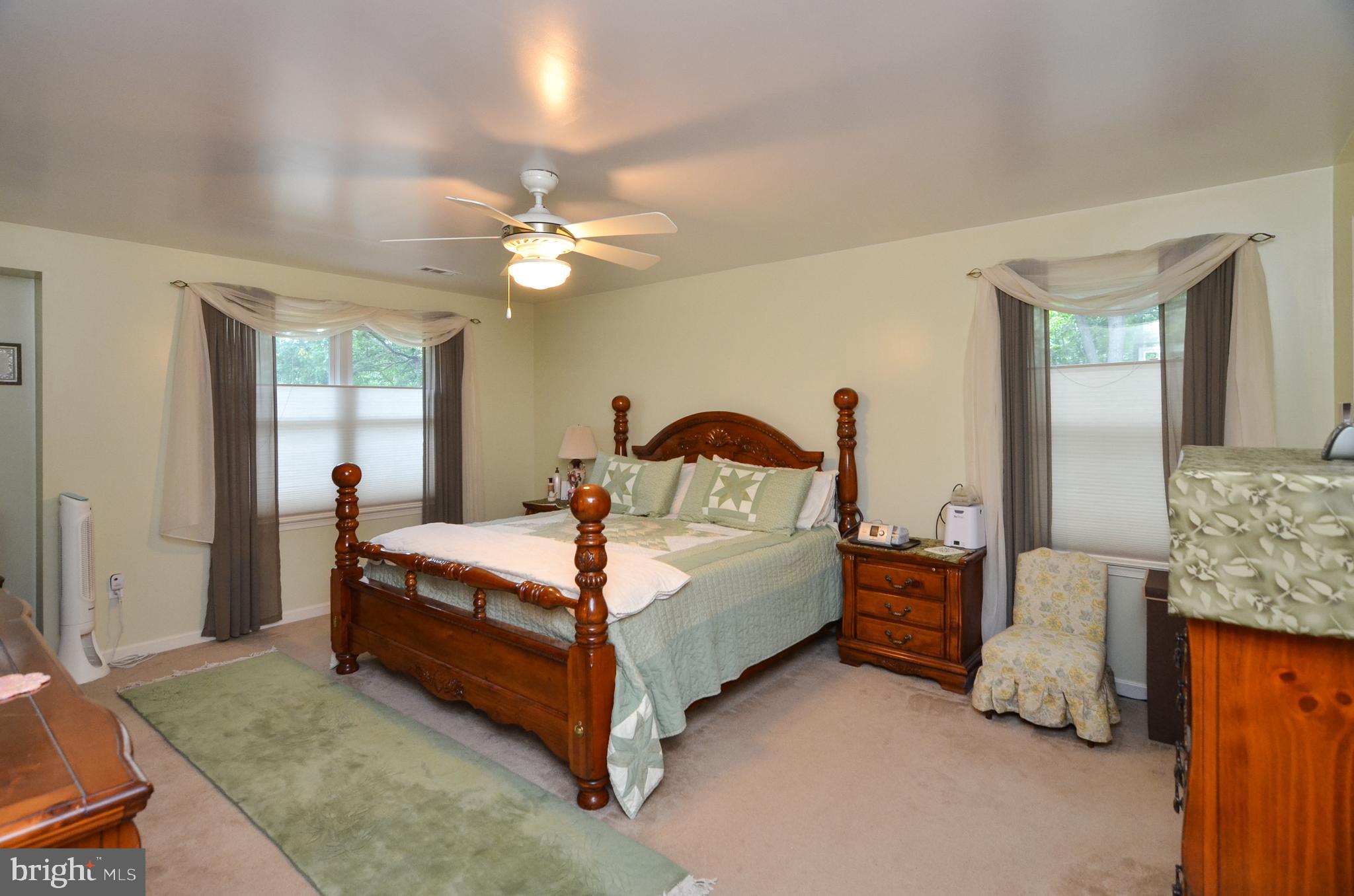 HUGGER - Residential