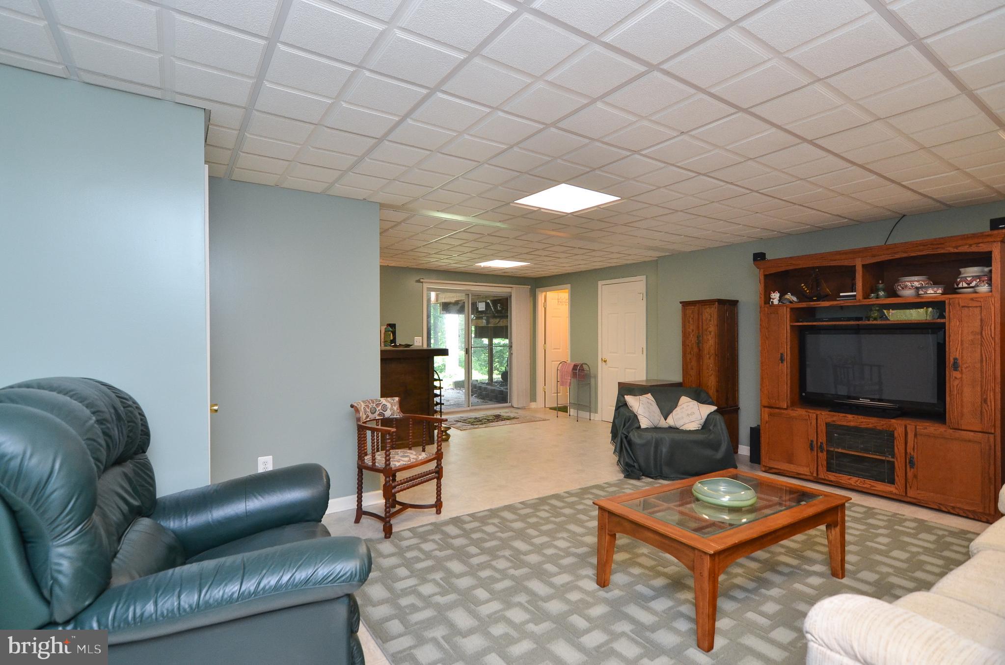 HUGGER - Residential