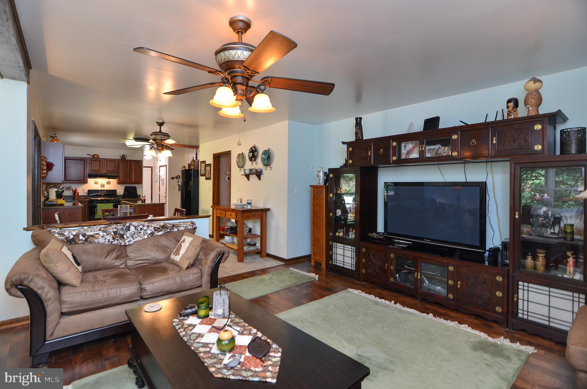 HUGGER - Residential