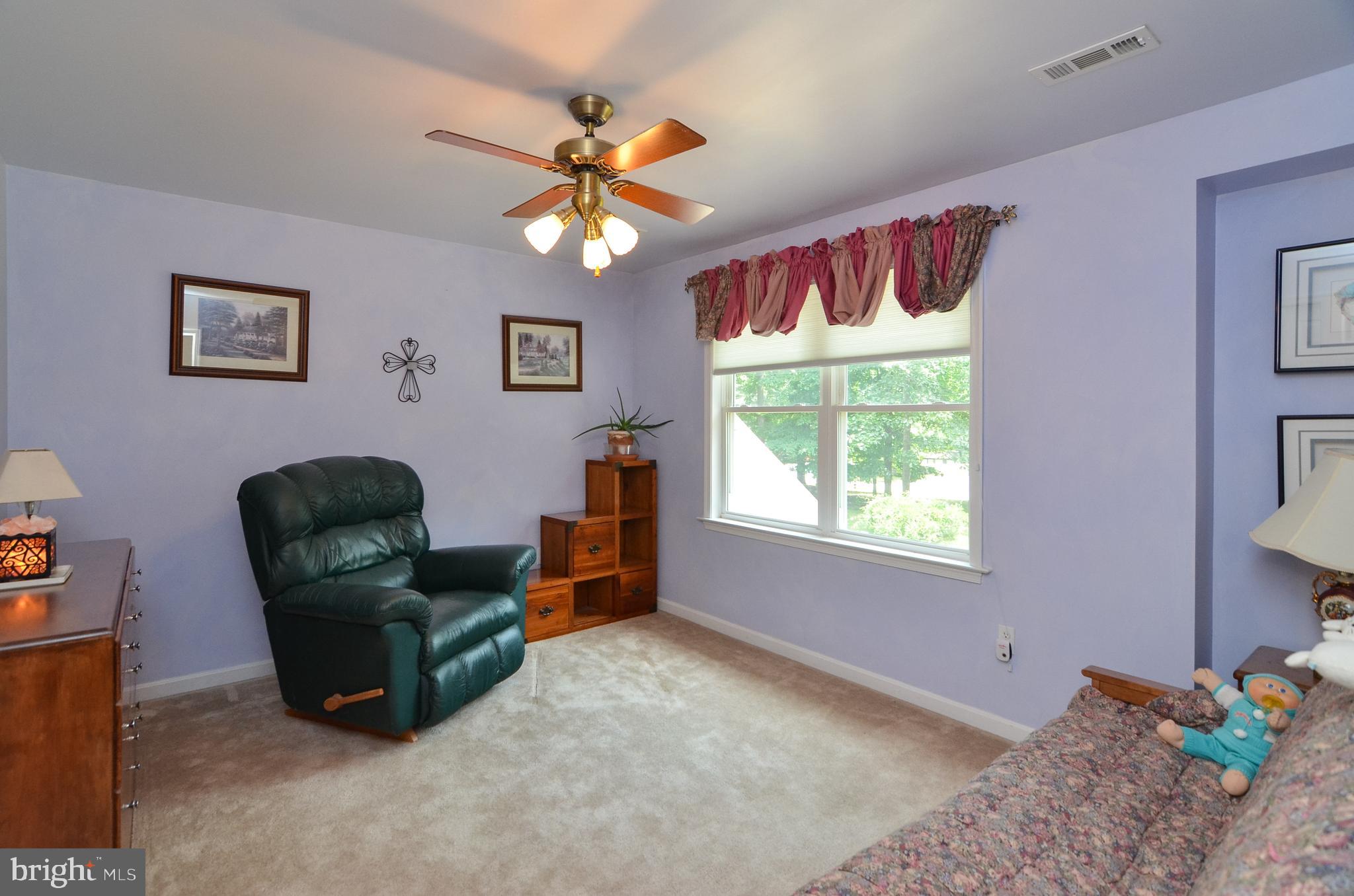 HUGGER - Residential