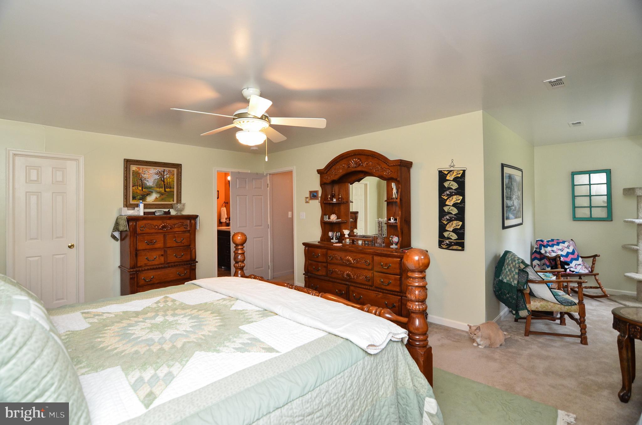 HUGGER - Residential