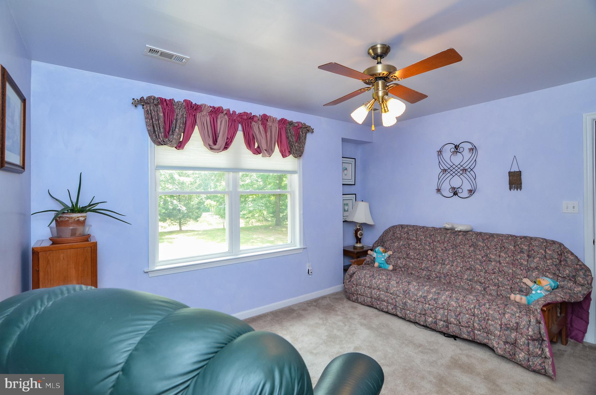 HUGGER - Residential