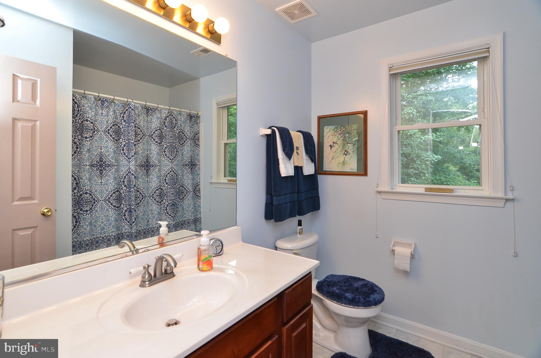 HUGGER - Residential