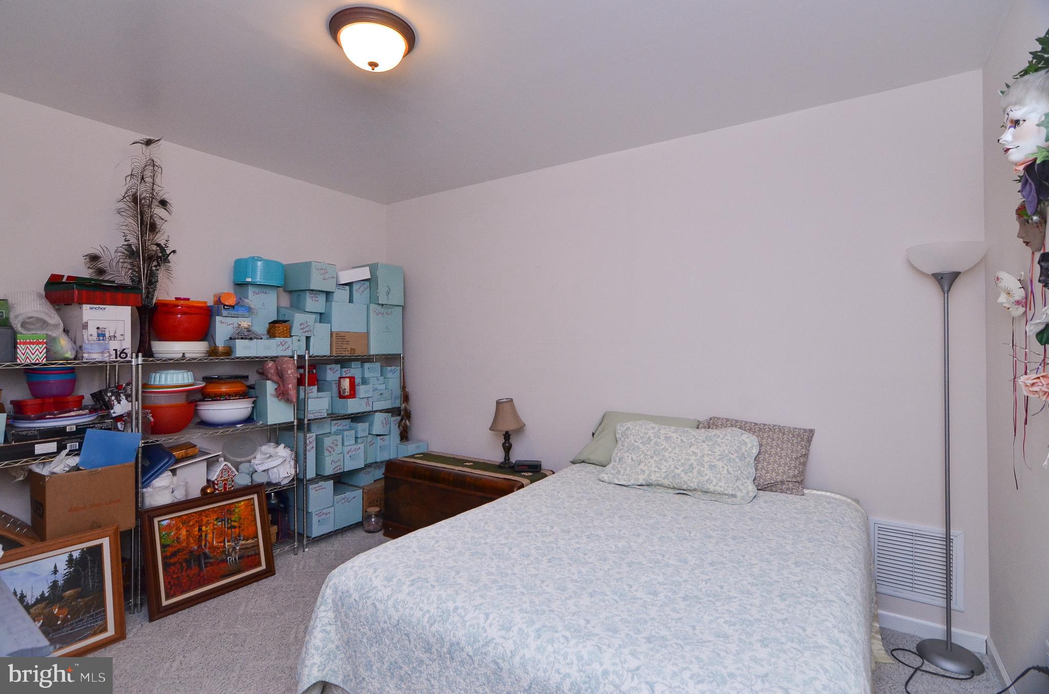 HUGGER - Residential