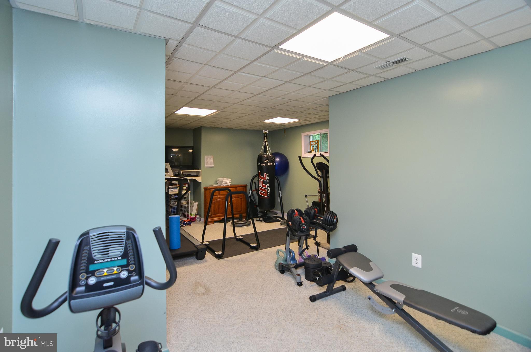 HUGGER - Residential