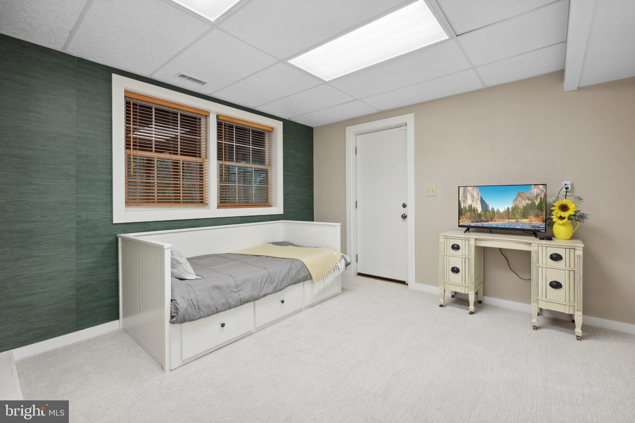 ROSEDALE - Residential