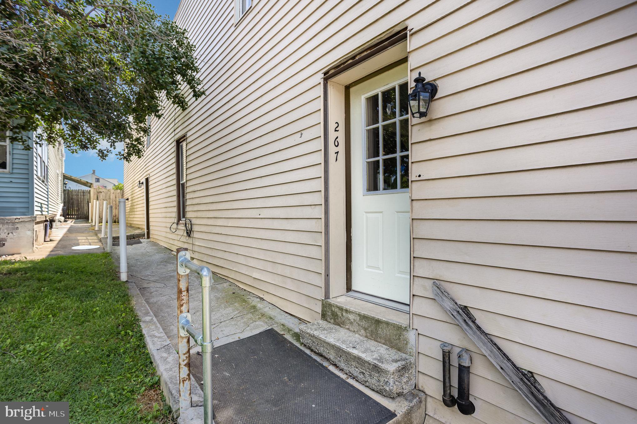 267 S 4TH STREET