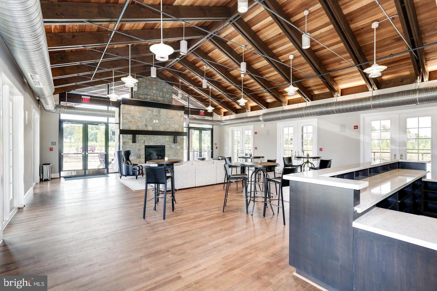 CROWN FARM - Residential