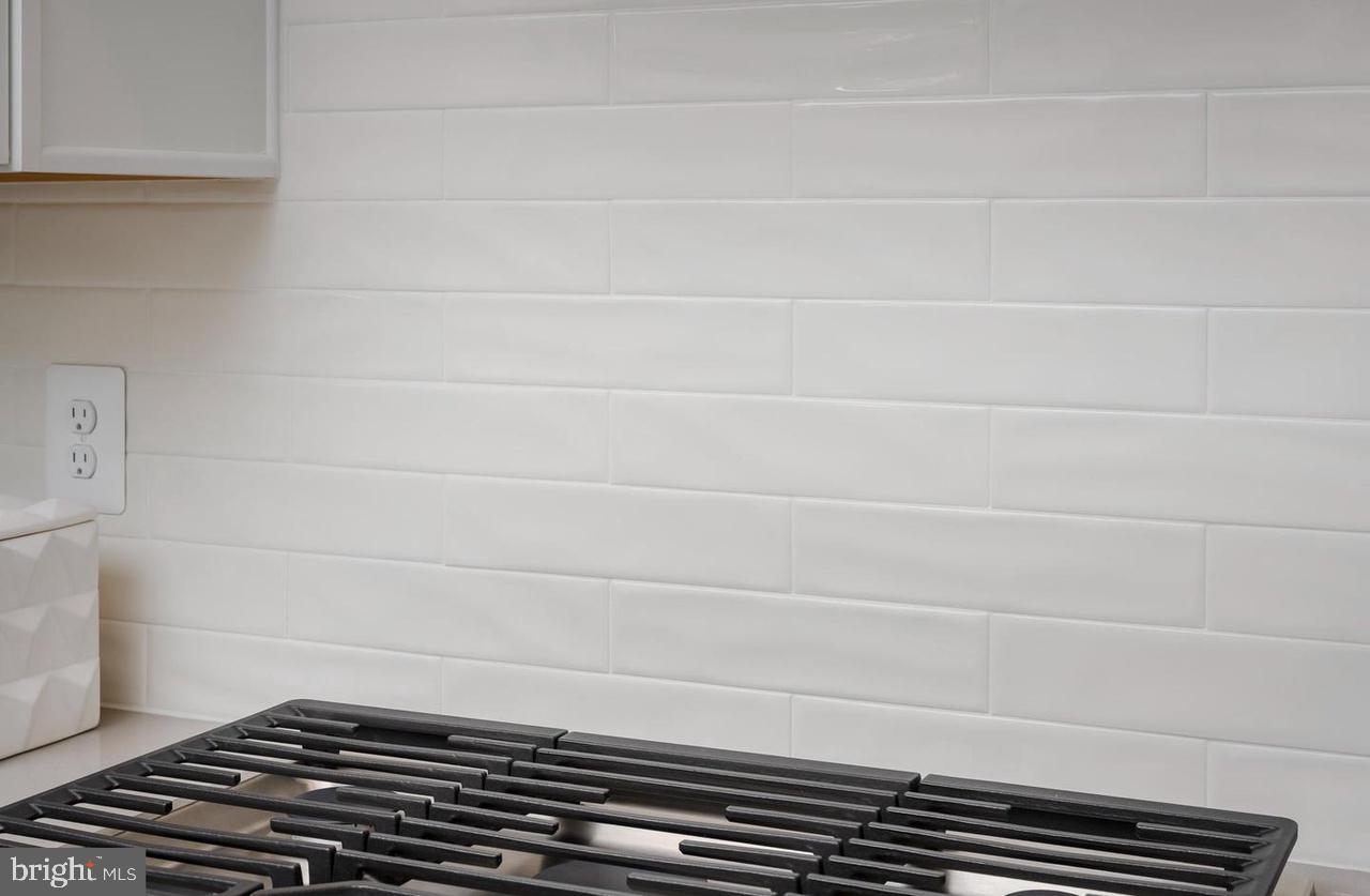 CROWN FARM - Residential