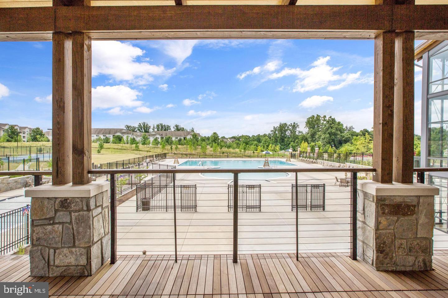 CROWN FARM - Residential