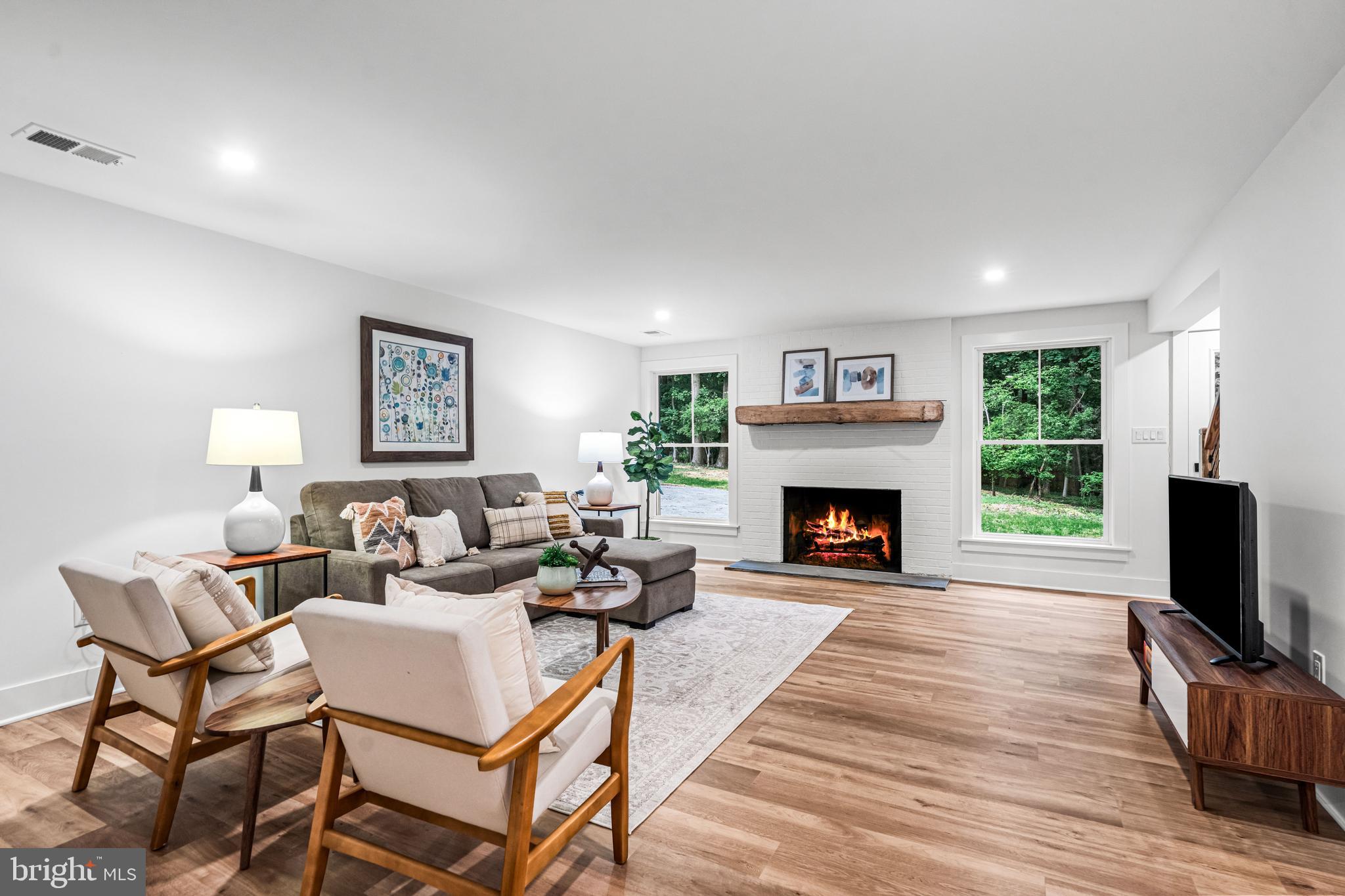 CRICKLEWOOD - Residential