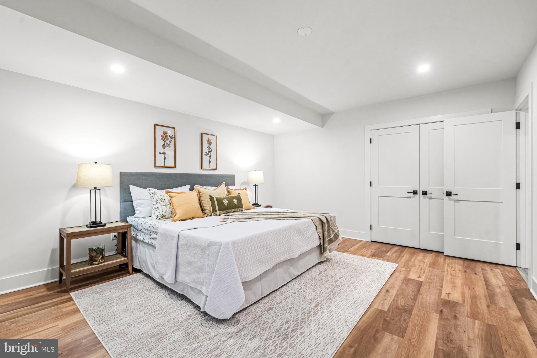 CRICKLEWOOD - Residential