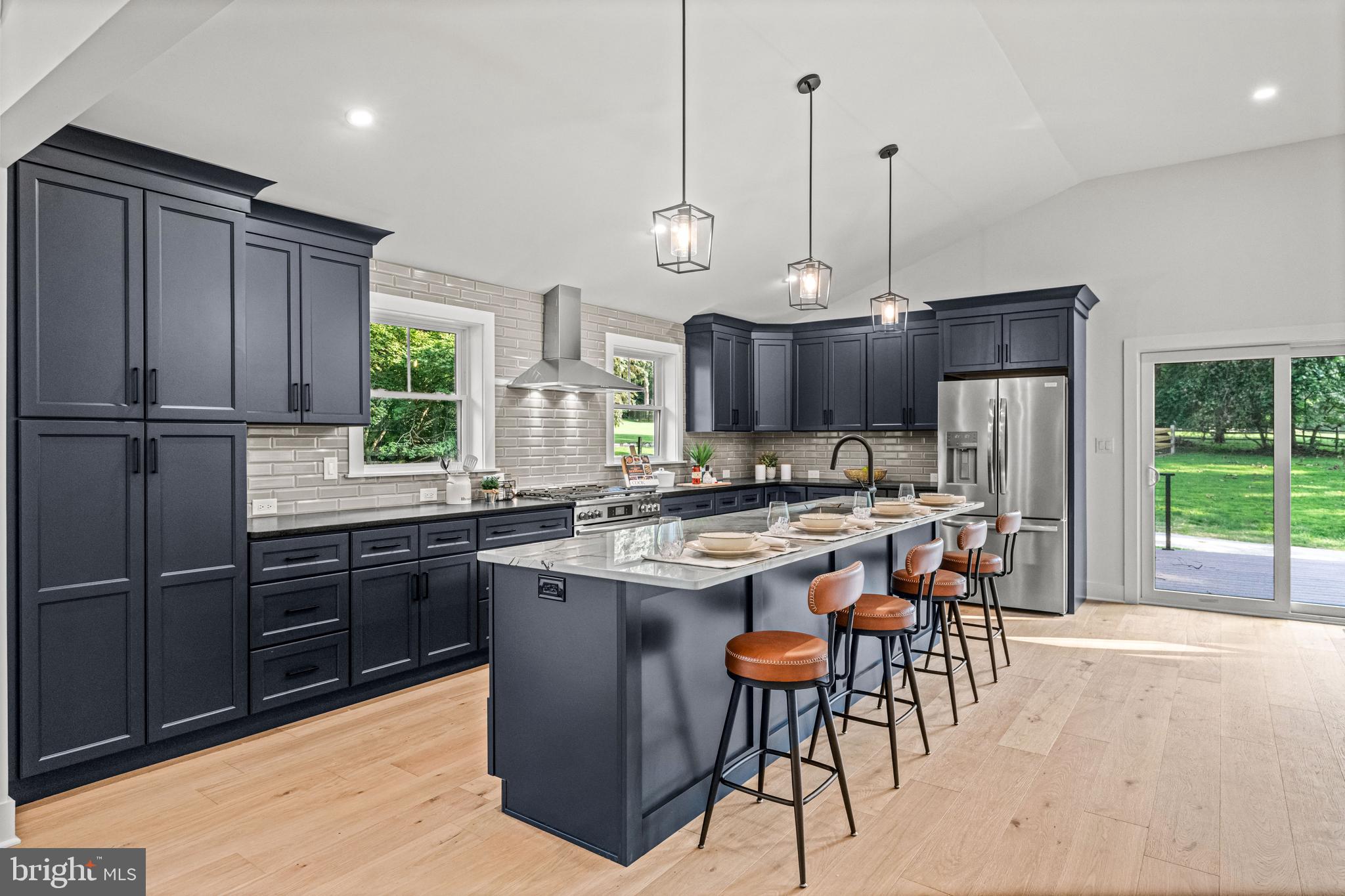 CRICKLEWOOD - Residential