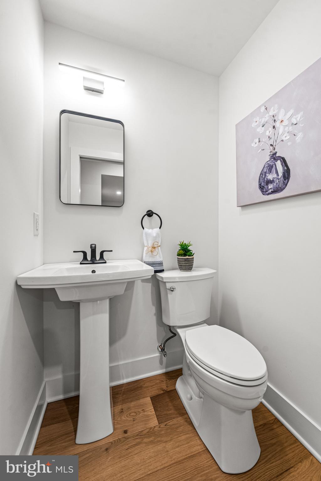 CRICKLEWOOD - Residential