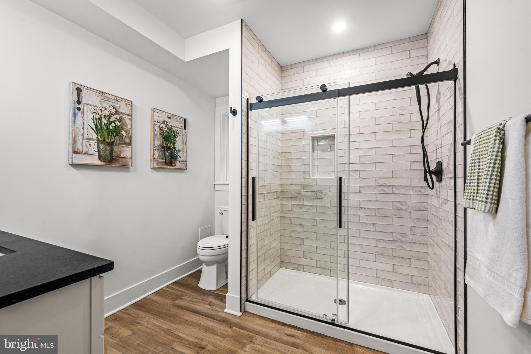 CRICKLEWOOD - Residential