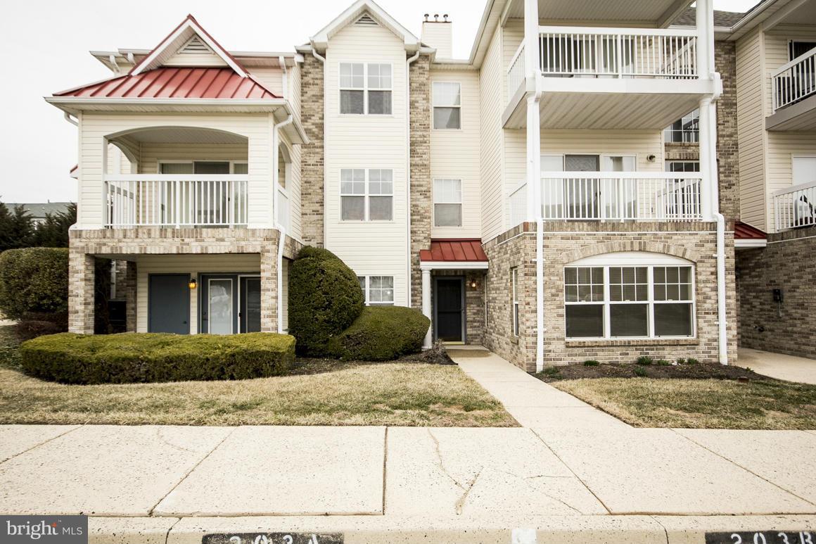 Wow! Convenient to Bel Air "Town Center", Baltimore City. and Surrounding Counties. Close to Routes 24, 1, I-95 ,. I-695....Excellent Condition! LONG & FOSTER RENTAL APPLCIATION REQUIRED. See "Docs" on this Listing. Take a Look! Thanks
