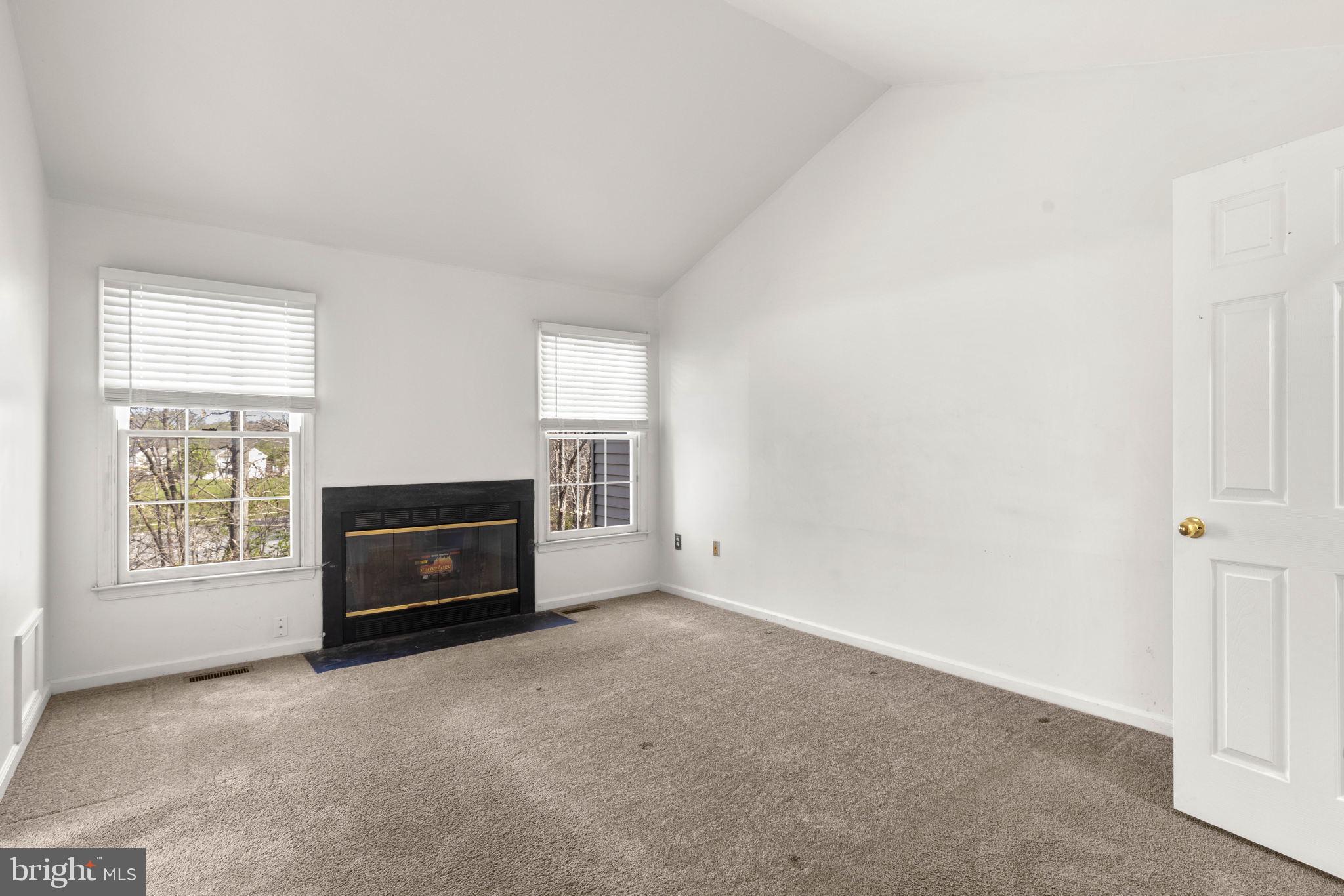 RUSSETT - Residential