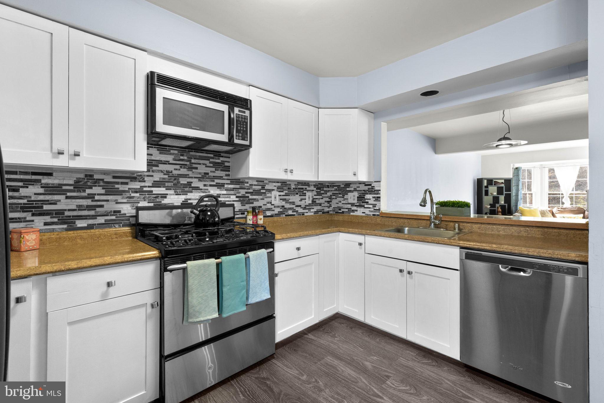 RUSSETT - Residential