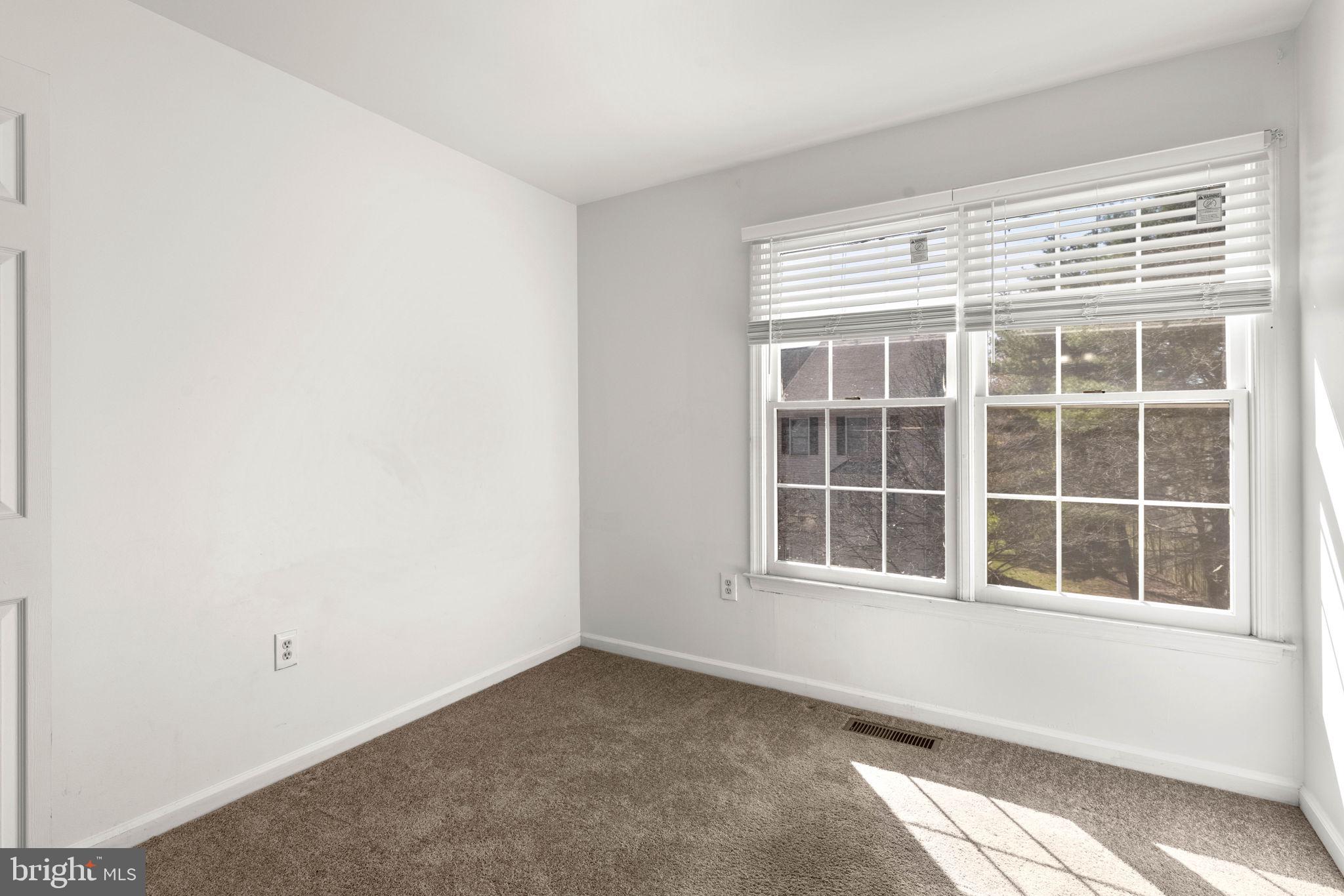 RUSSETT - Residential