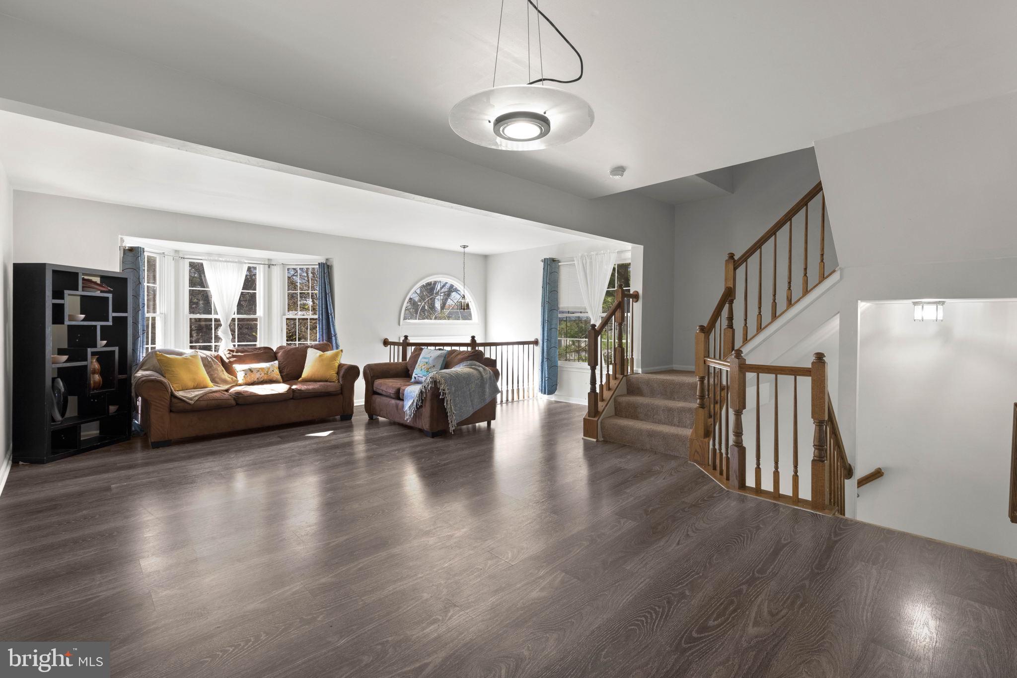 RUSSETT - Residential