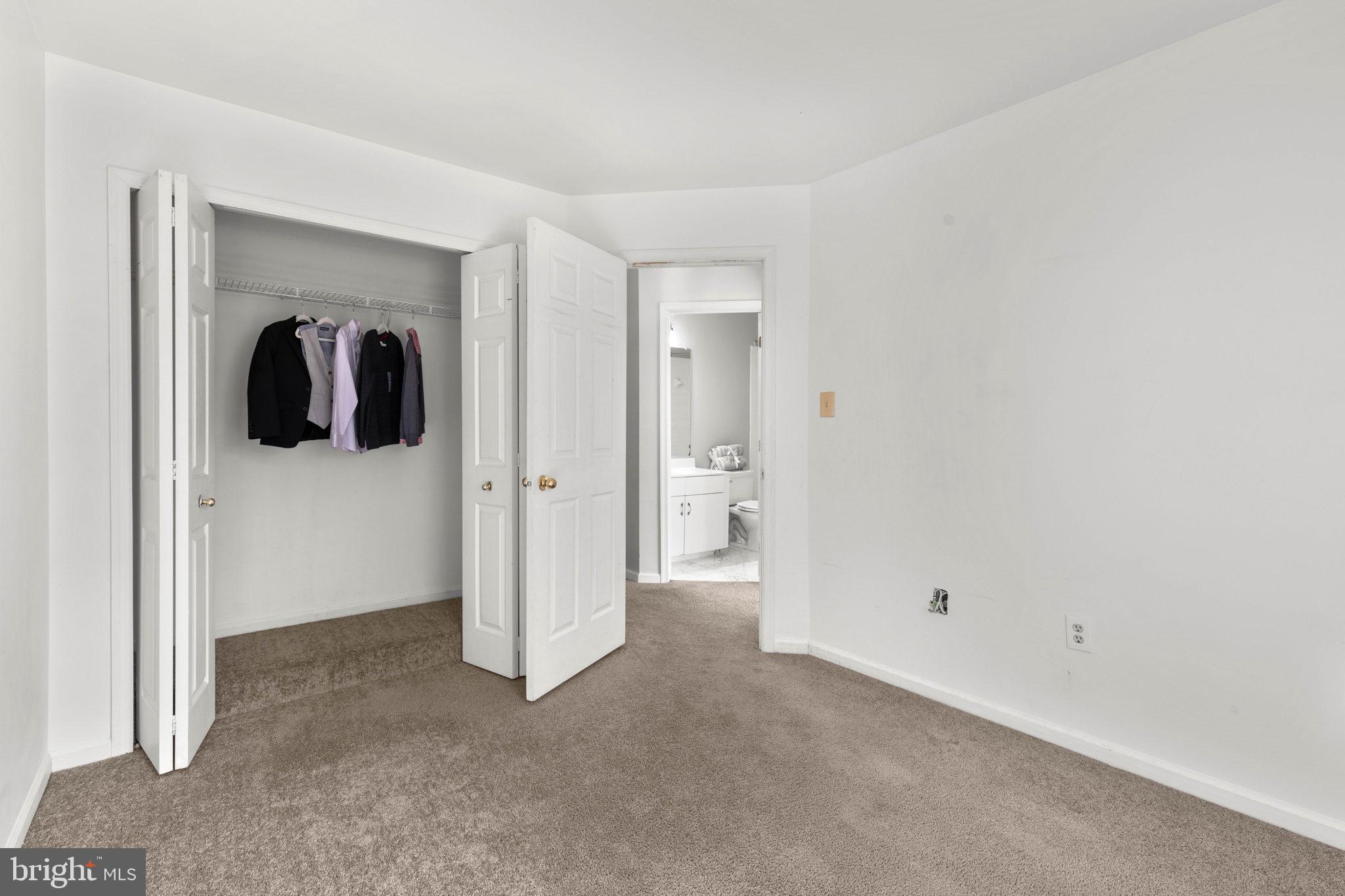 RUSSETT - Residential