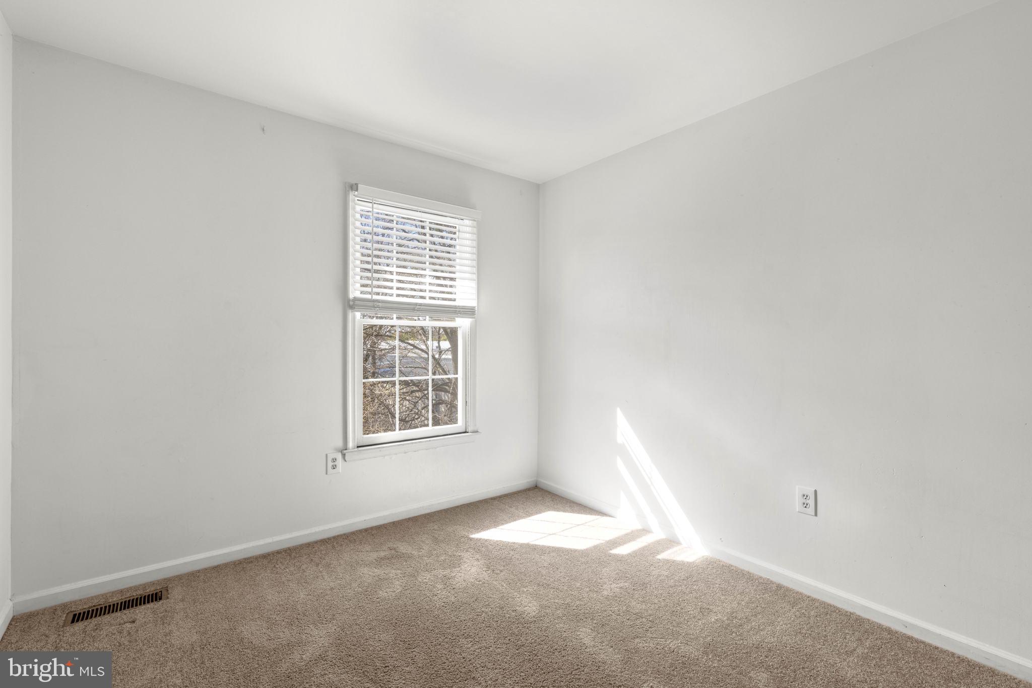 RUSSETT - Residential