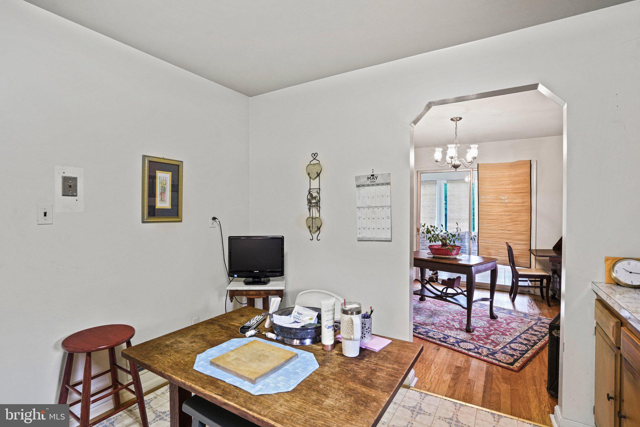 CROOM STATION - Residential
