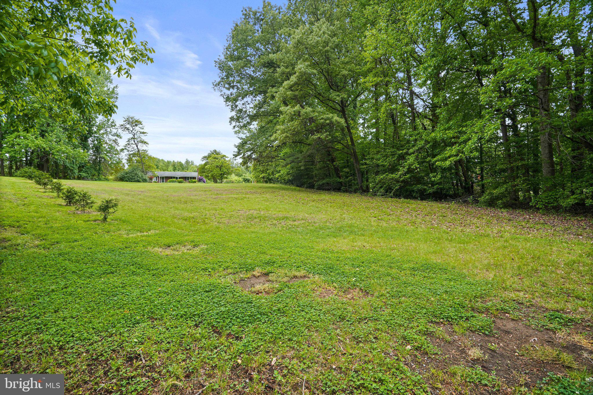 CROOM STATION - Residential