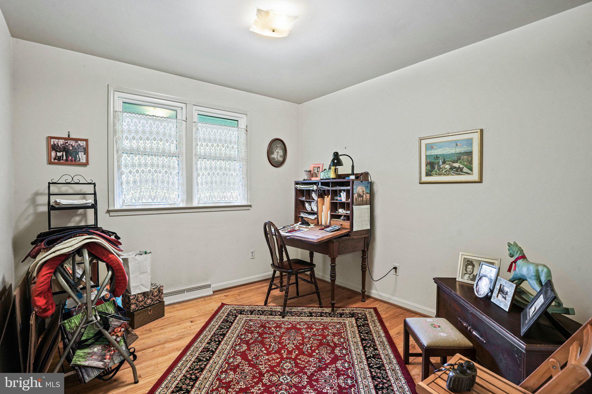CROOM STATION - Residential