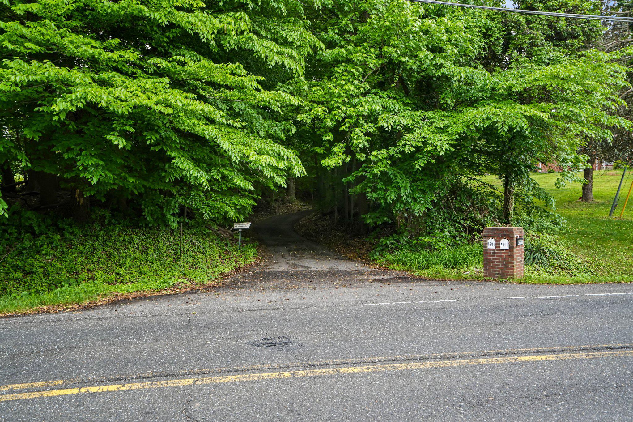 CROOM STATION - Residential