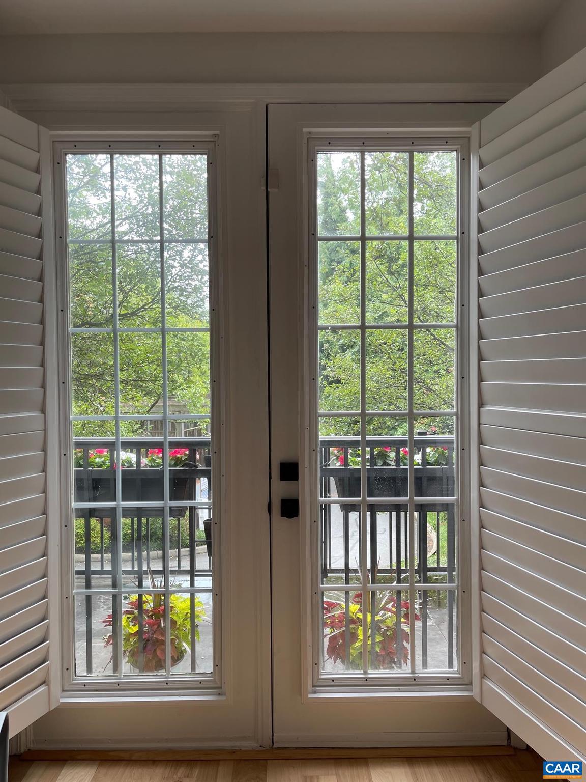 WALKER SQUARE CONDOS - Residential Lease