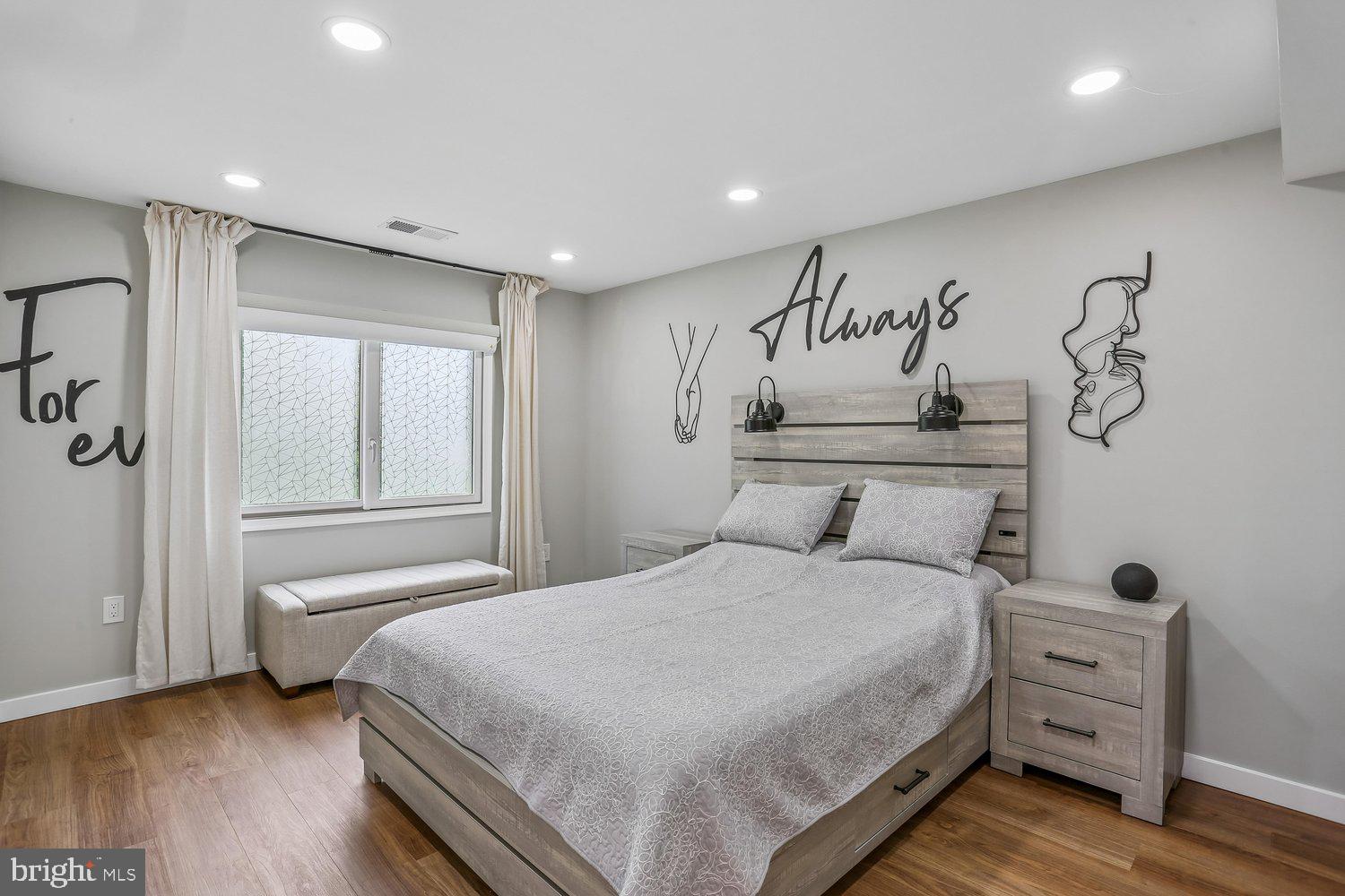 WESTLEIGH - Residential