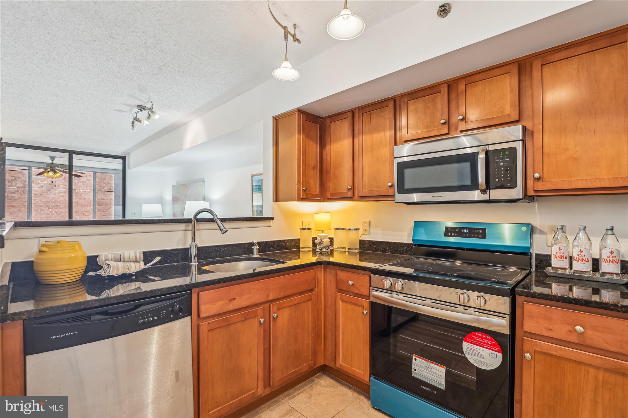 1001 N VERMONT STREET 812